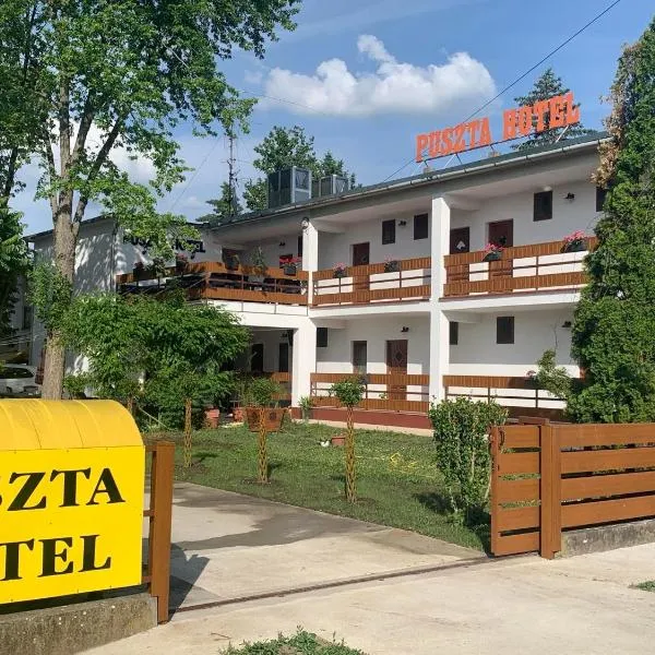 Puszta Hotel, hotel in Tomajmonostora