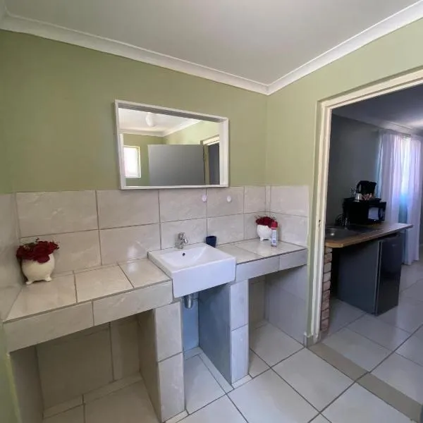 Inecia's B & B, hotel v destinaci Uis