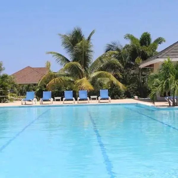 Two Bedroom - Palms - Richmond Estate - 15mins Ocho Rios, hotell i Richmond