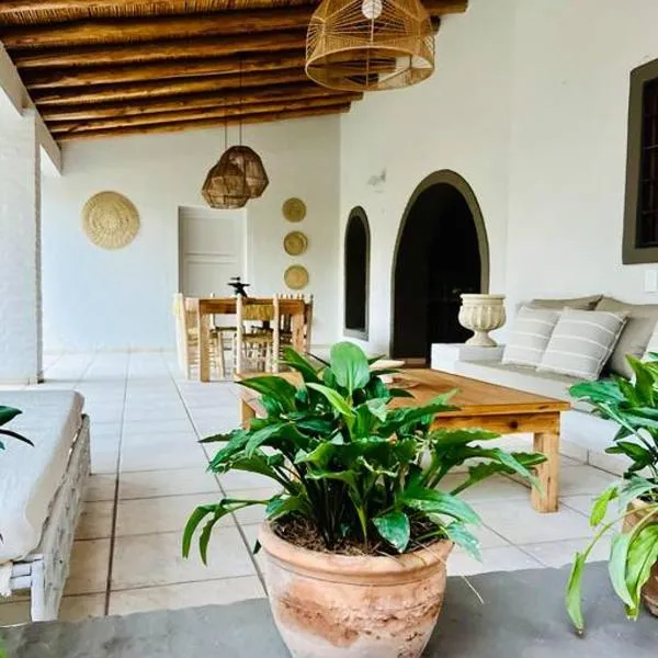Casa Flora, cálida casa en el corazón de Chacras de Coria, hotel v destinaci Ciudad Lujan de Cuyo