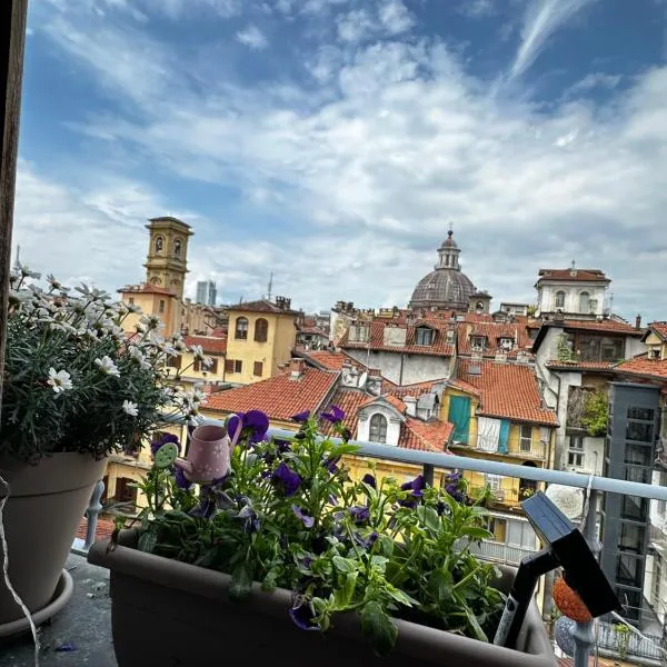 Loft centro storico Tommaso, hotel di Turin