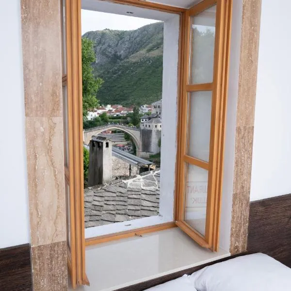 Sunrise Apartments - with Old Bridge view, hotel in Mostar