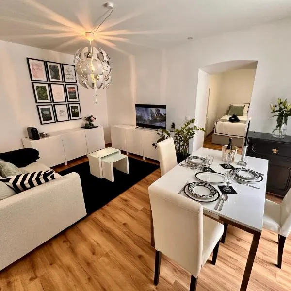 Schöne Ferienwohnung, hotel v destinaci Schottwien