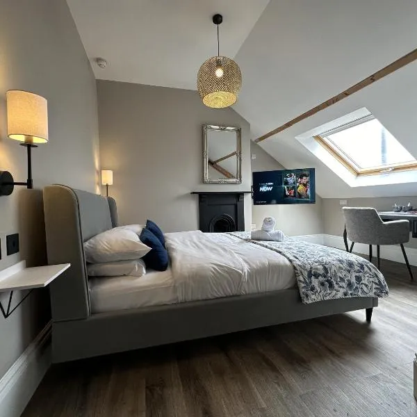 Number One Hundred Bed And Breakfast, hotel v destinaci Cardiff