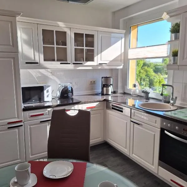 Schöne Maisonettewohnung in der Barlachstadt Güstrow, viešbutis mieste Giustrovas