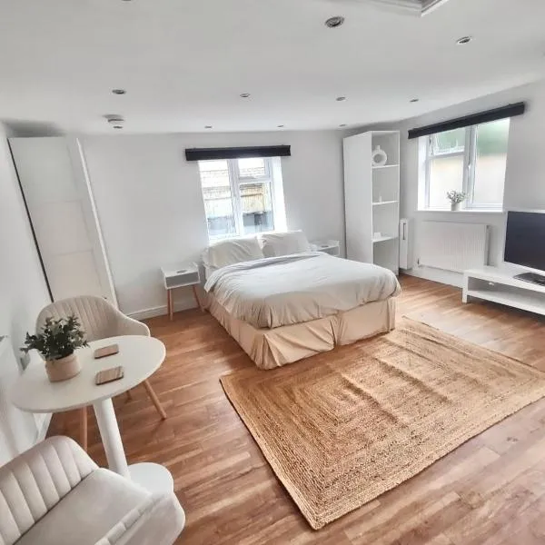 Studio flat, hotel di Goring by Sea