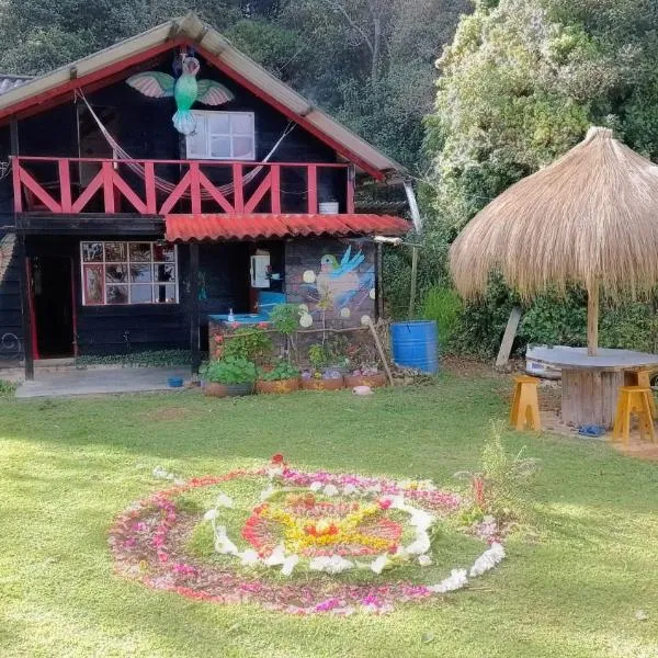 Cabaña Colibri naturaleza vista Laguna de la Cocha, hotel a Encano