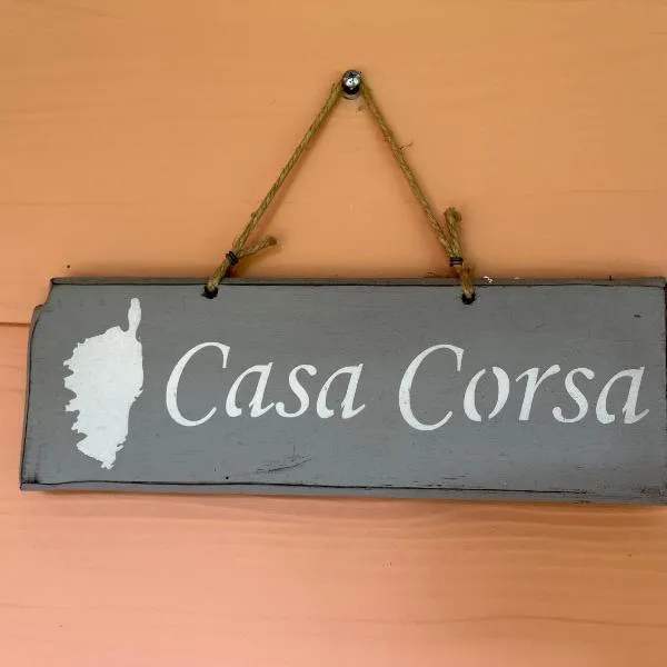 Casa Corsa à Moorea: Moorea şehrinde bir otel