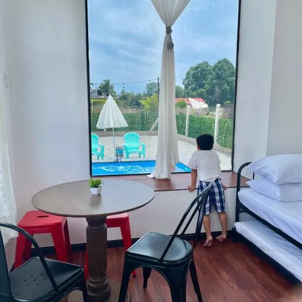 Memerang Tiny House & Pool near Merang Jetty, hotel v destinaci Setiu