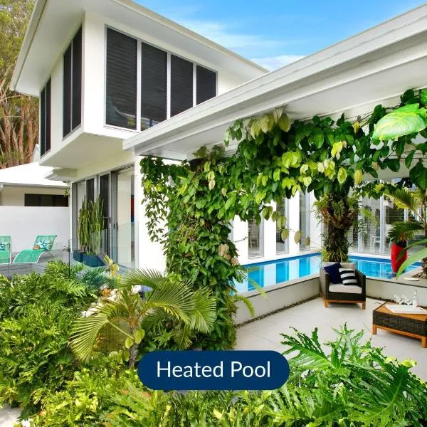 Belle Escapes Tranquil Waters Luxury Home Palm Cove、パーム・コーブのホテル