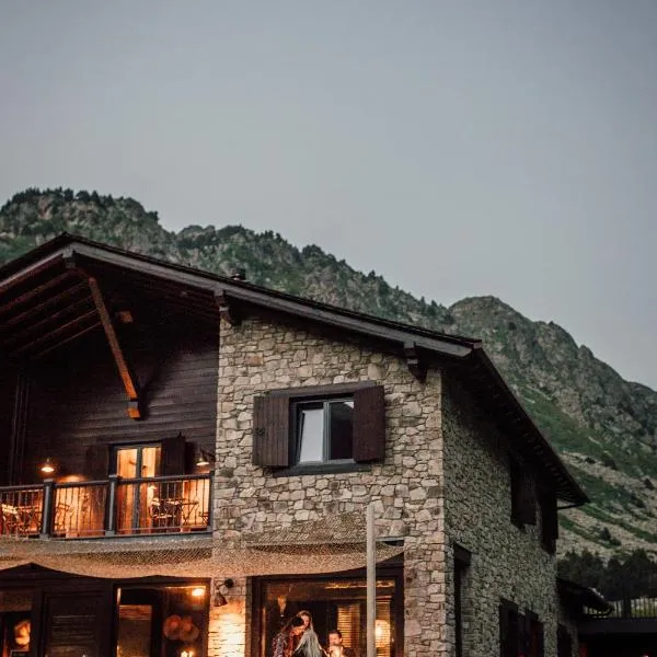 L´Ovella Negra Mountain Lodge, hotell i Canillo