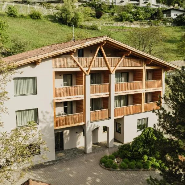 TANOVINUM Apartments, hotel in Villandro