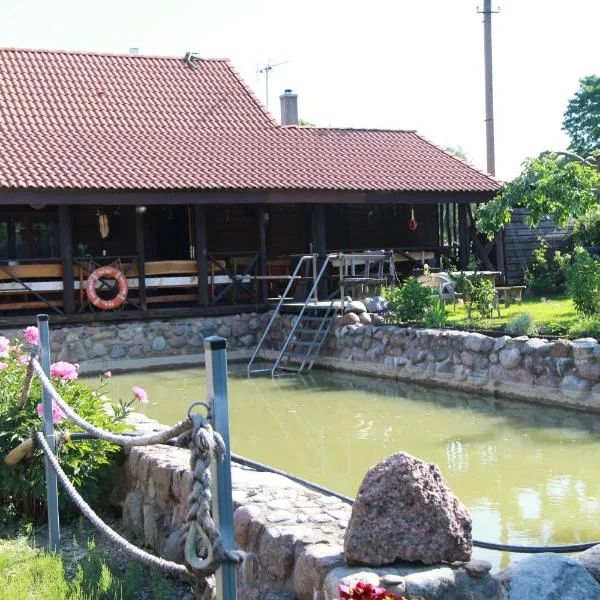 Pirtis ir nakvynė pajūrio regioniniame parke, hotel in Girkaliai