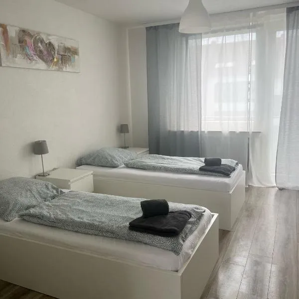 Apartment Flora three, viešbutis Duisburge