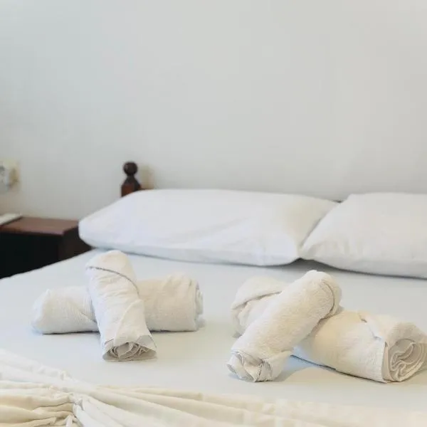 Cozy Village Guesthouse, hotel in Delvinë