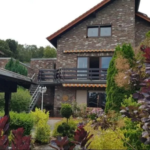 Eifel Kaminhaus, hotelli kohteessa Nideggen