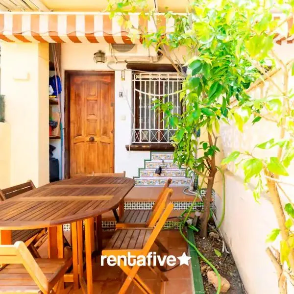 rentafive - Bungalow - Terraza - 5 min Gran Playa, hotel in Santa Pola
