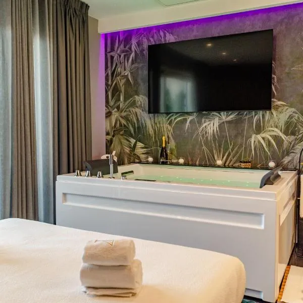 Le Terrazze Luxury Suites - Bari Perfect Stay, hotel Adelfiában
