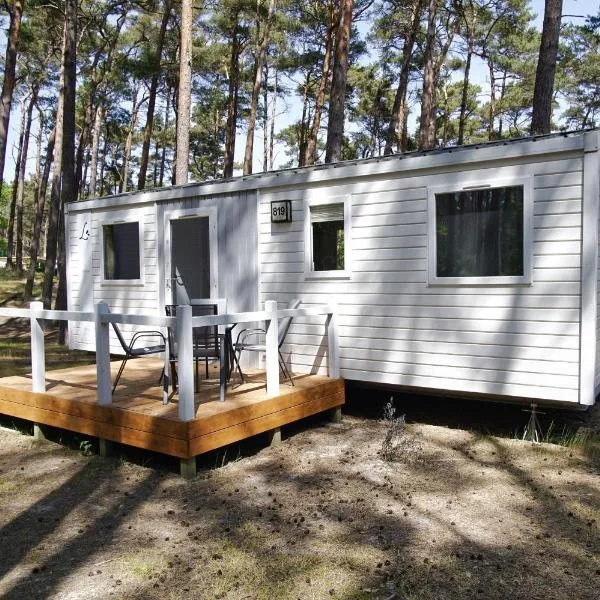 Tiny Chalet Nr 819 โรงแรมในเกอเรน