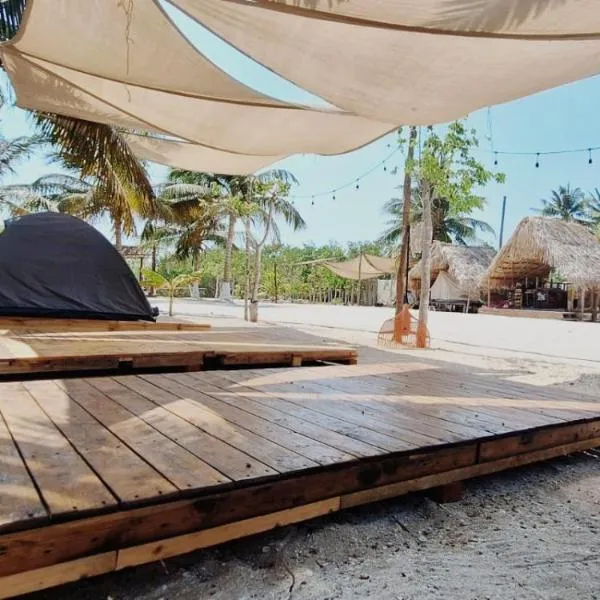Camping, Glamping y Caravanas Dos Lunas, hótel í Celestún