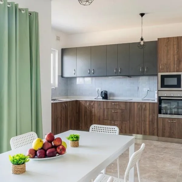 3 bedroom apartment in Gudja、Gudjaのホテル