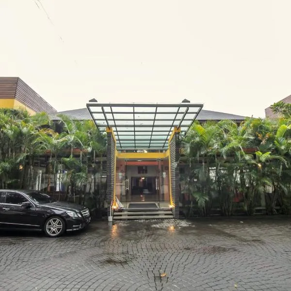 Super OYO Collection O 295 Grha Ciumbuleuit Guest House: Genteng şehrinde bir otel