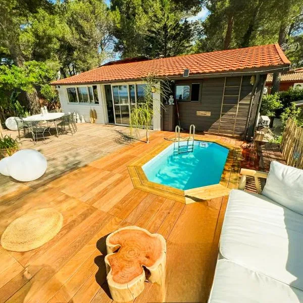 Chalet, Oasis et vue mer,proxi circuit Paul Ricard, hotel v destinácii Le Castellet