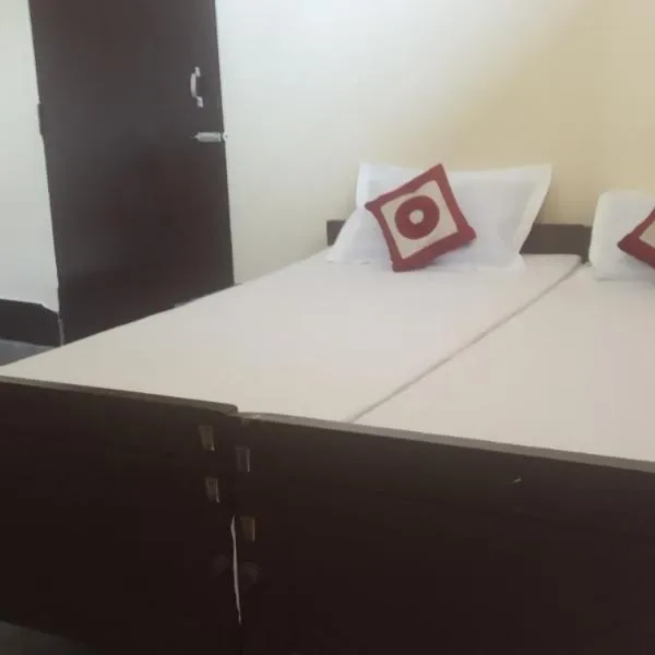 Best Homestay, hotel v Džórhátu