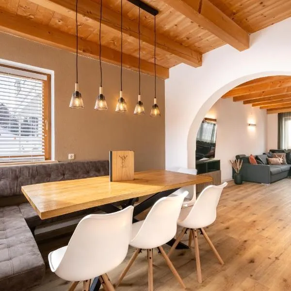 Jägerlodge Apartments, hotel in Ladis