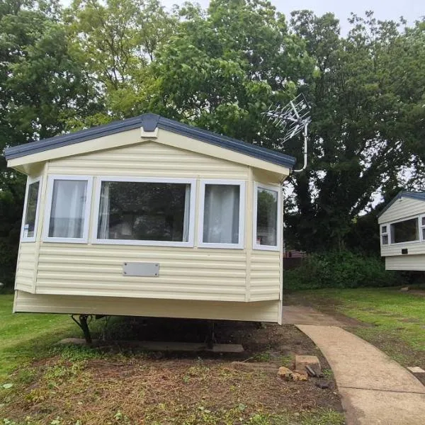 Excellent Static Caravan, hotel v destinaci Shanklin