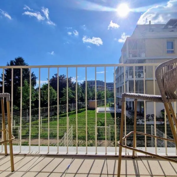 Sofia apartment Bratislava - parking included, hotel en Brenner