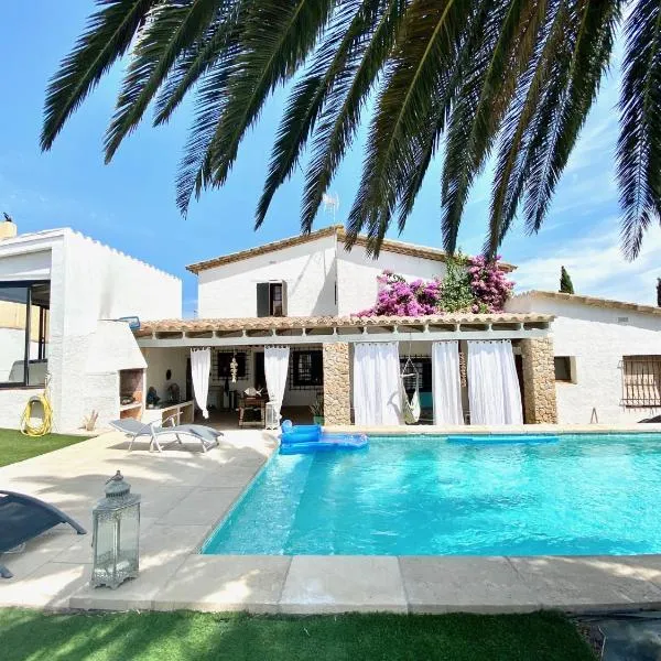 Villa des Anges, hotel v destinaci Ampurias