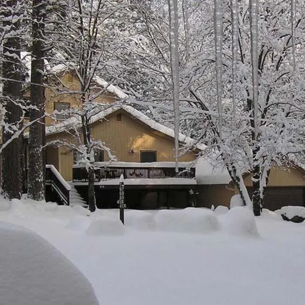 Wawona Home, hotel i Wawona