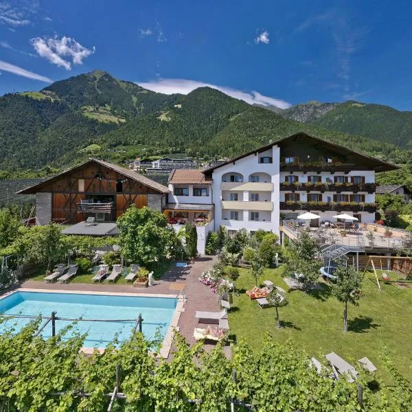 Garni-Hotel Tritscherhof, hotel in Tirolo
