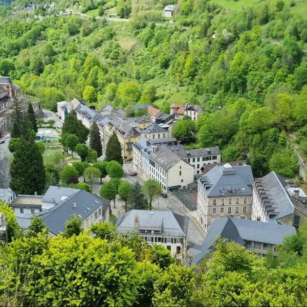 Ô Cocon Montagnard – hotel w mieście Eaux-Bonnes