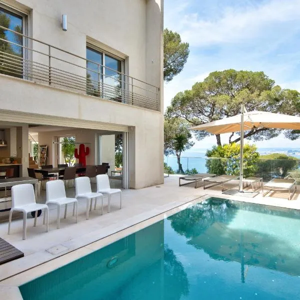 Villa Mont Boron, vue mer exceptionnelle, khách sạn ở Nice