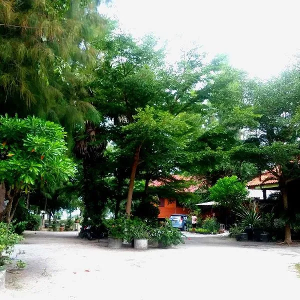 บ้านสนมณีโฮมสเตย์ Bansonmanee Homestay โรงแรมในBan Thong Yi