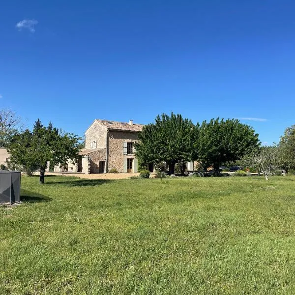 Mas Chamsomat – hotel w mieście Robion en Luberon