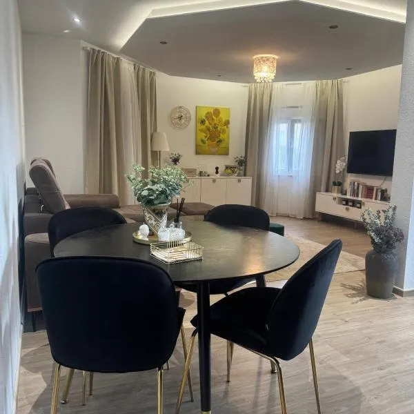 Solin में, होटल Lux suite in Split- Jacuzzi&Gym&more