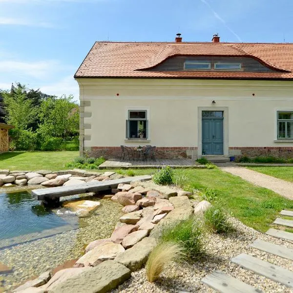 Prázdninový dům DESÍTKA, hotel em Svídnice