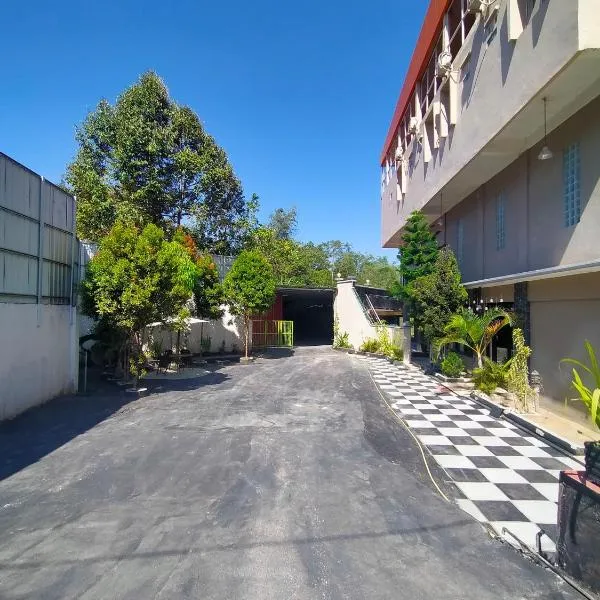 Wisma Samrat, hotel v destinaci Rantepao
