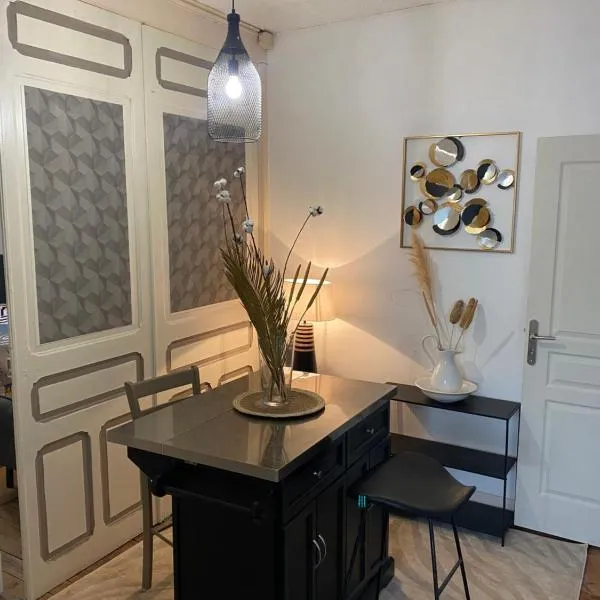 La casa du port, Chambres, suite privée, appartement avec vue sur la rivière, hotel v destinaci Capendac