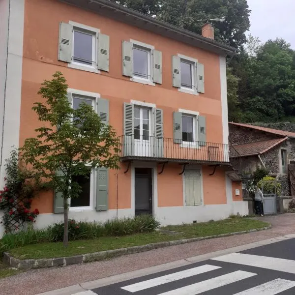 Les Terrasses du Verger, hotel en Saint-Privat-d'Allier