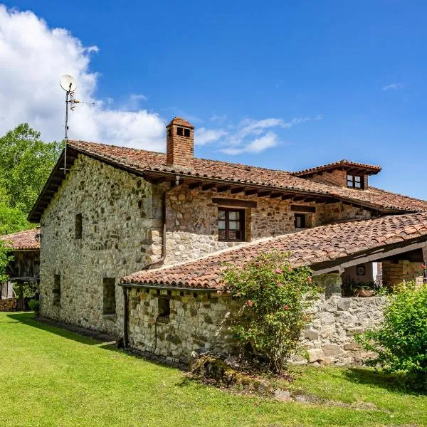 Casa De Aldea La Venta Los Probes, hotel en Llanes