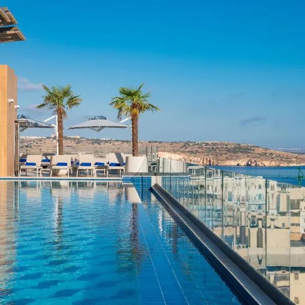 Best Western Premier Malta: St Paul's Bay şehrinde bir otel