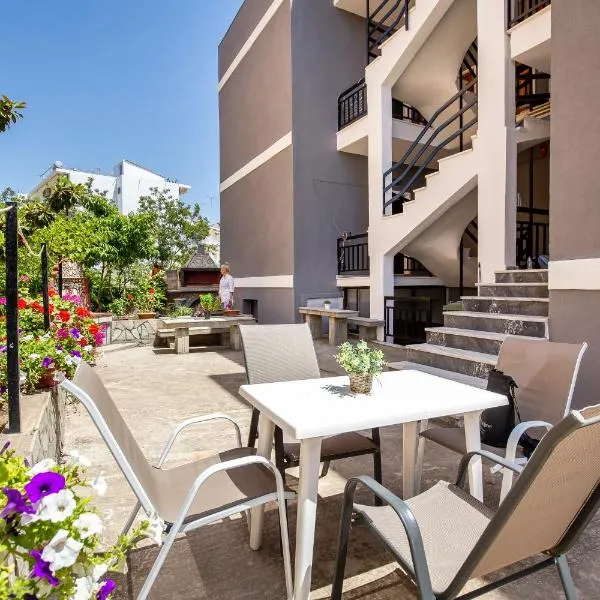il Centro Studios, hotel di Potos