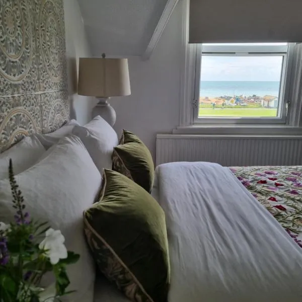Spacious beachfront apartment reviews in pictures, hotel en Walmer