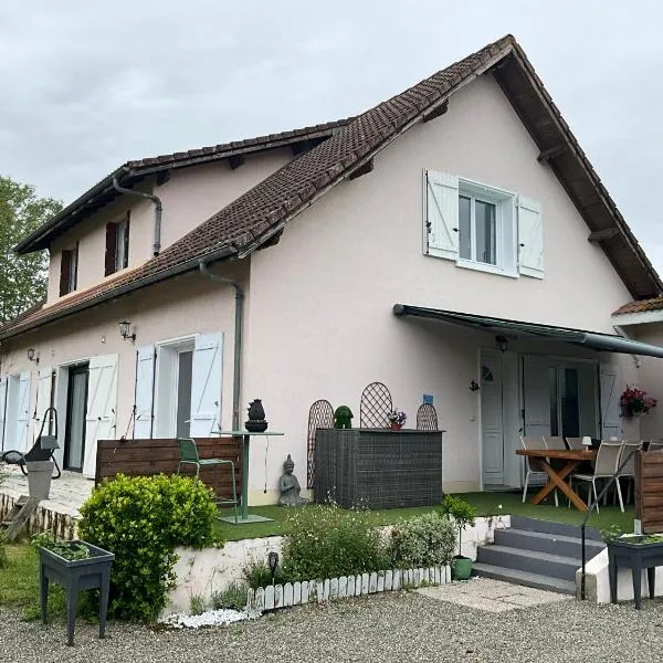 Casa Di fiore, hotel v destinaci Maubourguet