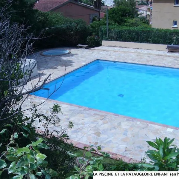 Saint-Mandrier ou la presqu'île de beauté – hotel w mieście Saint-Mandrier-sur-Mer