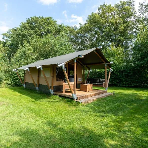 Safari tent 1 op Wellness Camping en B&B Stoltenborg, hotel v destinaci Meddoo